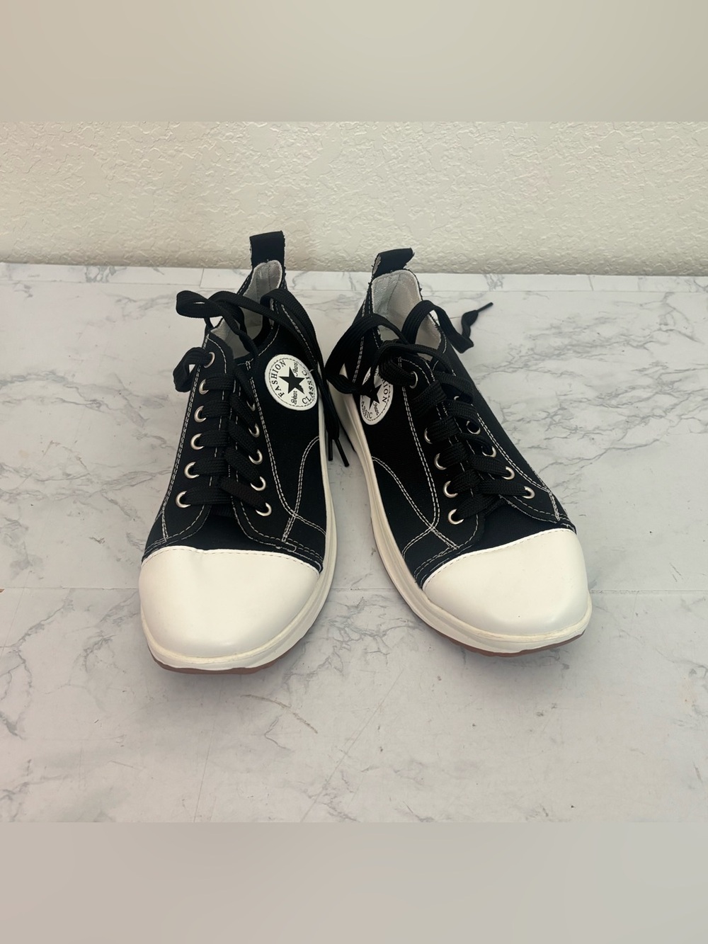 Fashion classic wear jeans super style sneakers Shoes Womens 8 Mid Lace Up